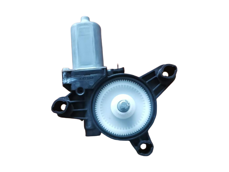 Gear and output-side arrangement